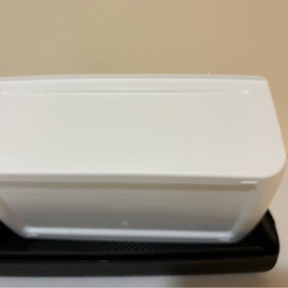 Tupperware White Bread Storage Container CondensControl - Picture 14 of 16
